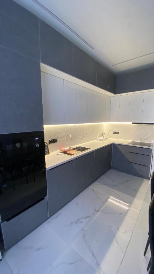 Heaven Apartment Mountain View Almaty Esterno foto