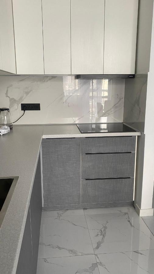 Heaven Apartment Mountain View Almaty Esterno foto