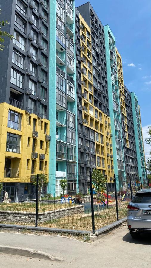 Heaven Apartment Mountain View Almaty Esterno foto