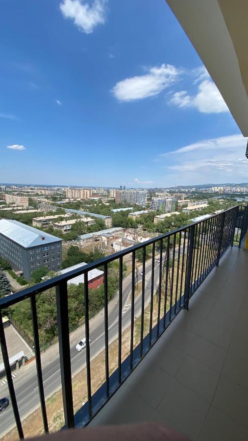 Heaven Apartment Mountain View Almaty Esterno foto